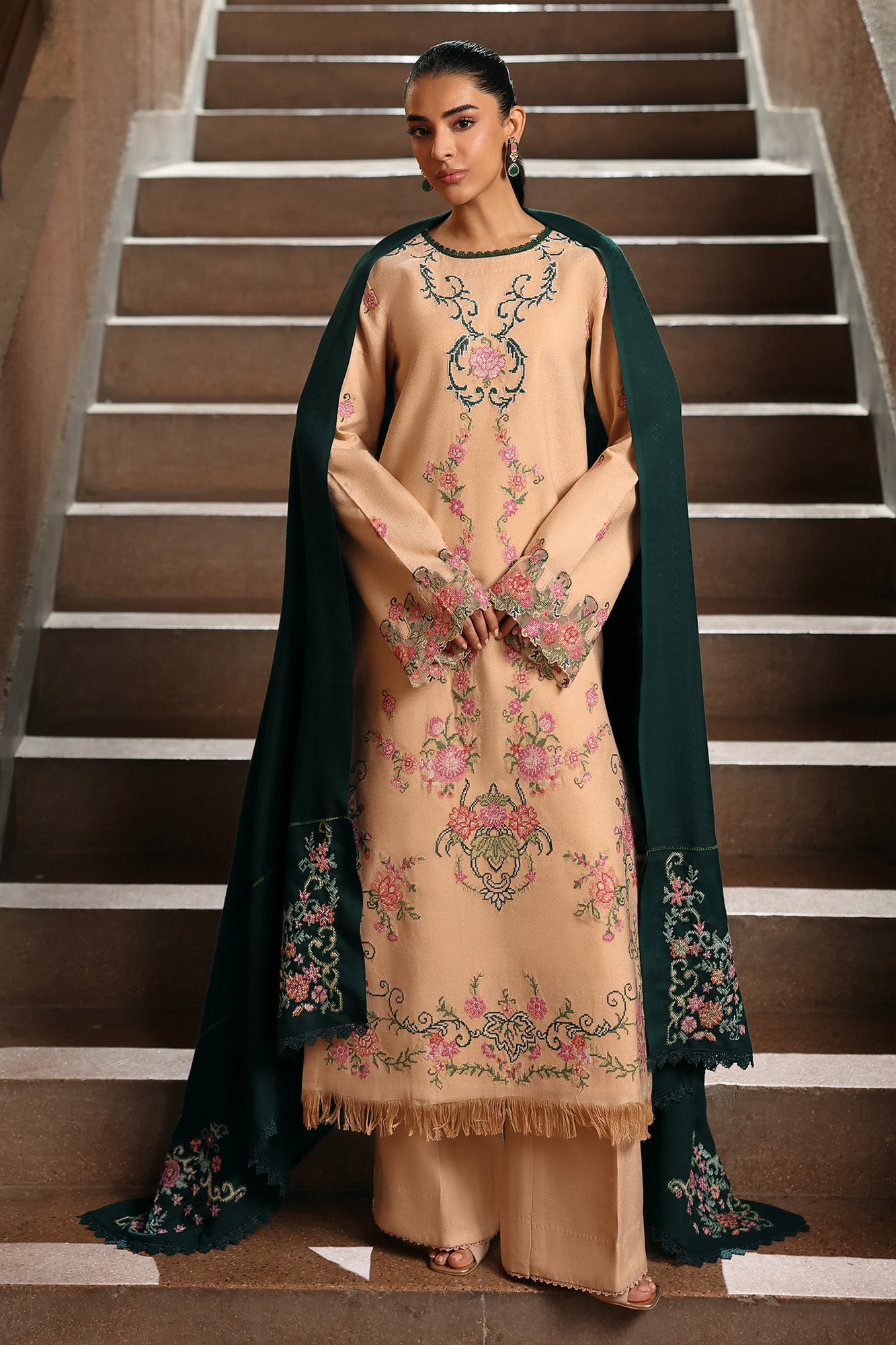 rajbari winter shawl